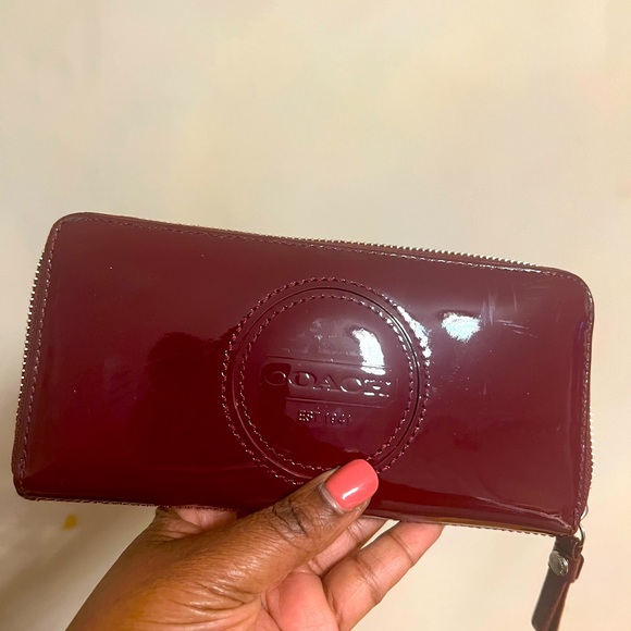 Burgundy Coach Wallet - Picture 1 of 3